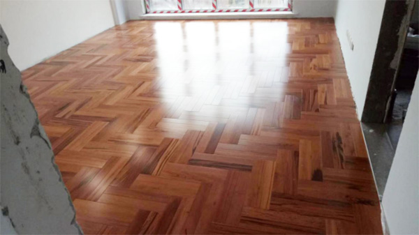 有關91AV免费看片鋪設注意事項